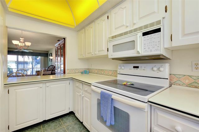 2280 STICKNEY POINT ROAD 432, Sarasota, FL 34231
