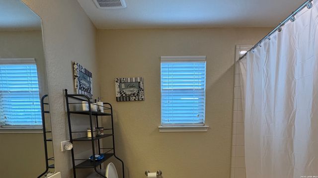 223 ANCHOR BLF, Universal City, TX 78148