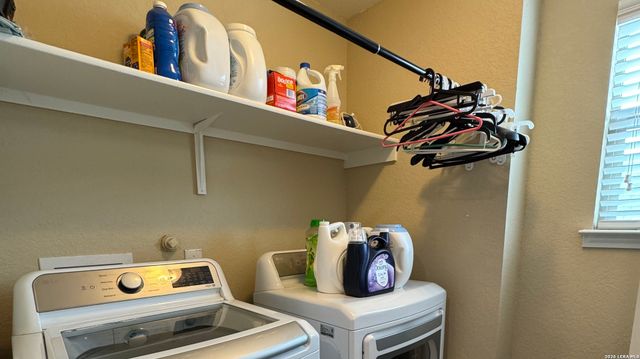 223 ANCHOR BLF, Universal City, TX 78148