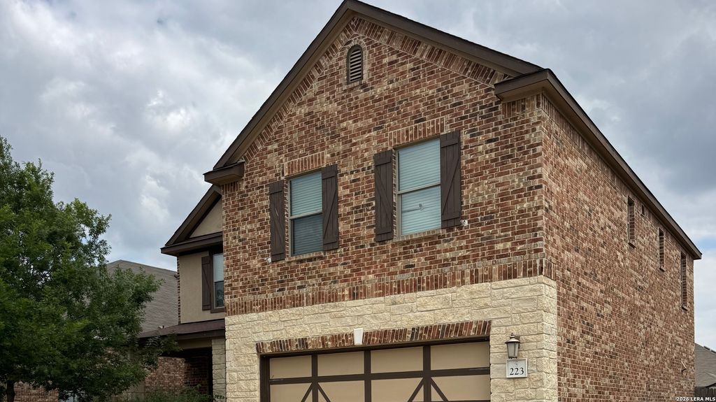 223 ANCHOR BLF, Universal City, TX 78148