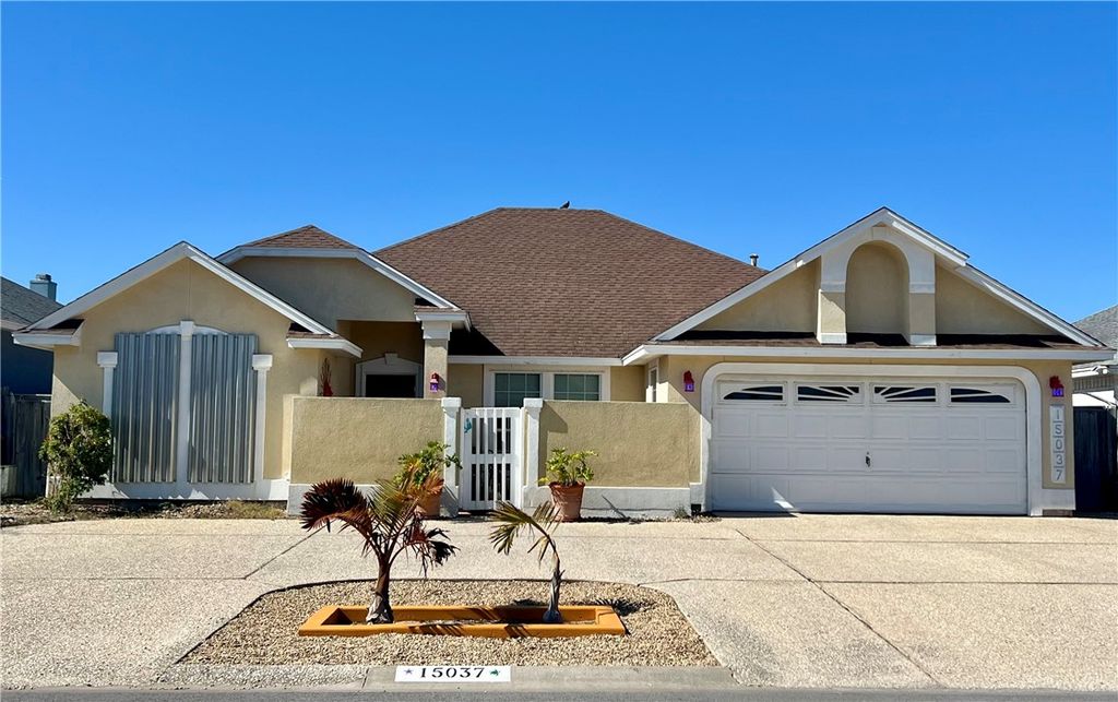 15037 Tesoro Dr, Corpus Christi, TX 78418