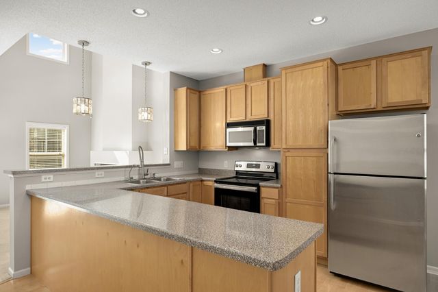 204 Manitoba Lane, Little Canada, MN 55117