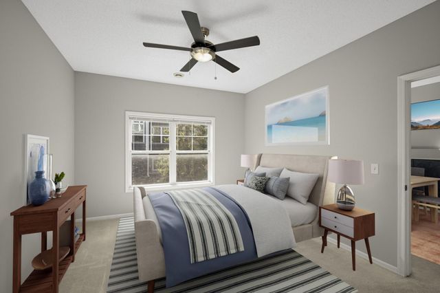 204 Manitoba Lane, Little Canada, MN 55117