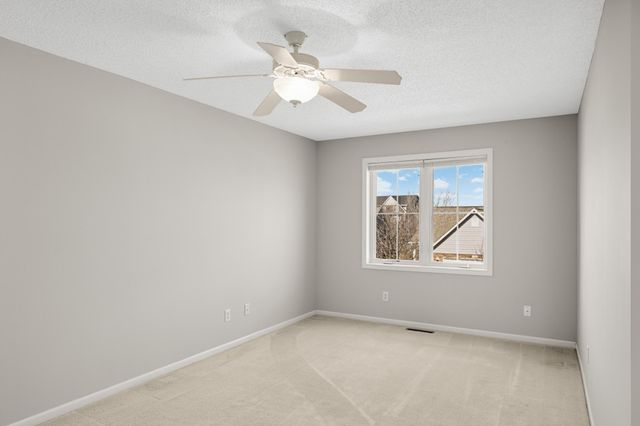 204 Manitoba Lane, Little Canada, MN 55117