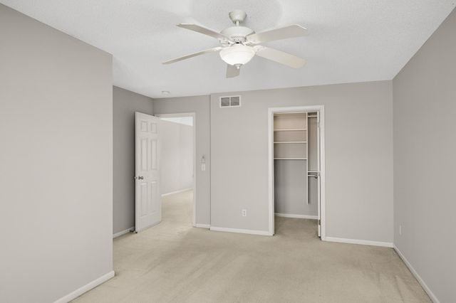 204 Manitoba Lane, Little Canada, MN 55117