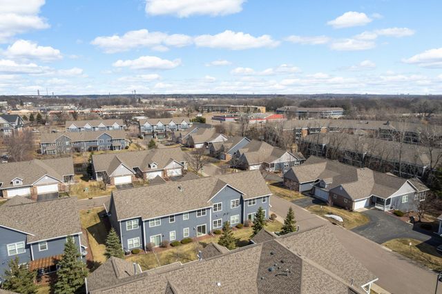 204 Manitoba Lane, Little Canada, MN 55117