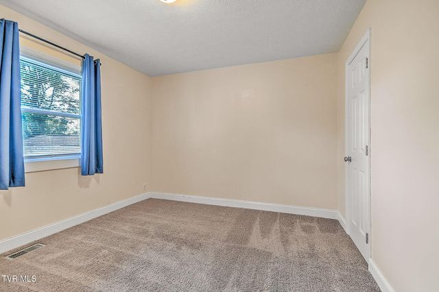 815 Harding Avenue, Johnson City, TN 37604