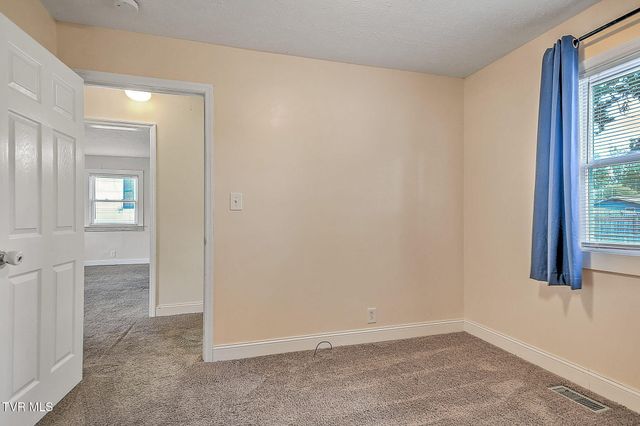 815 Harding Avenue, Johnson City, TN 37604