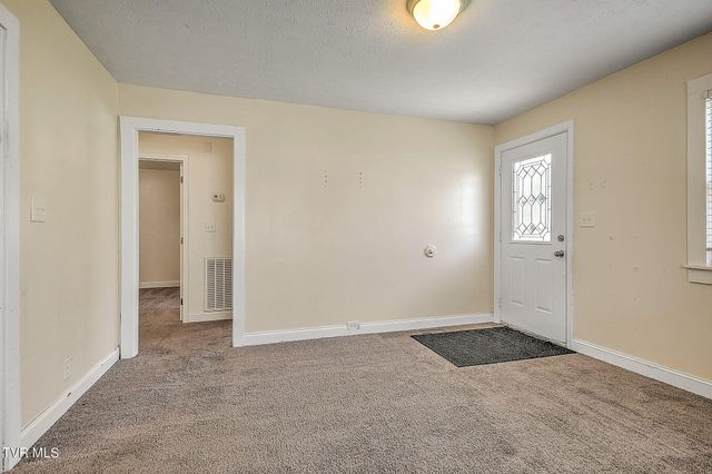 815 Harding Avenue, Johnson City, TN 37604