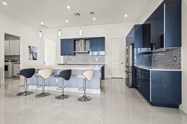 8580 SW Cantante Way, Port St. Lucie, Port St Lucie, FL 34987