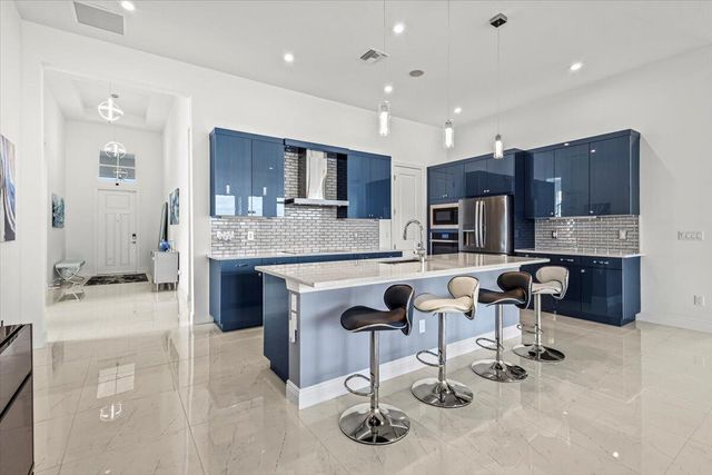 8580 SW Cantante Way, Port St. Lucie, Port St Lucie, FL 34987