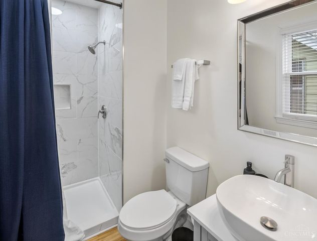 3437 Cardiff Avenue, Cincinnati, OH 45209