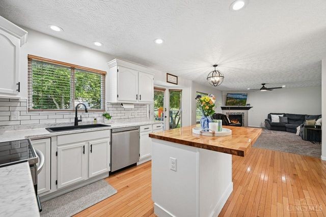 6590 Waverly Park, Hamilton Twp, OH 45152