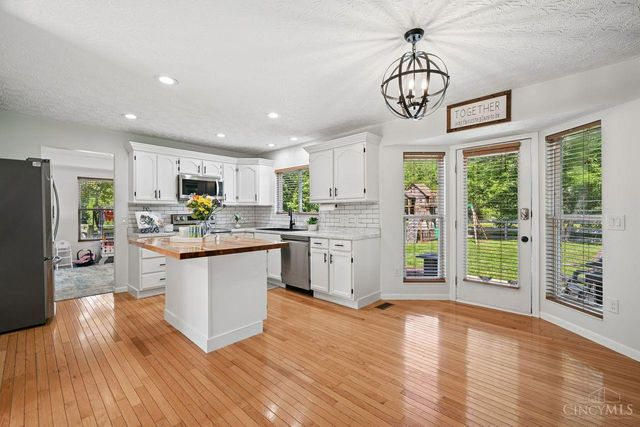 6590 Waverly Park, Hamilton Twp, OH 45152