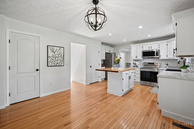 6590 Waverly Park, Hamilton Twp, OH 45152