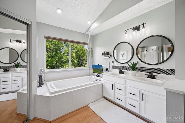 6590 Waverly Park, Hamilton Twp, OH 45152
