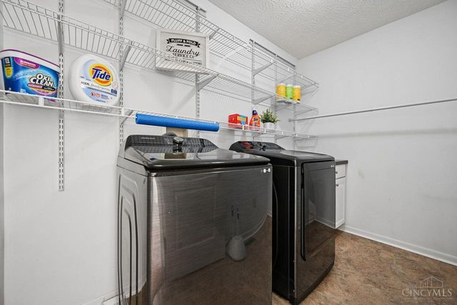 6590 Waverly Park, Hamilton Twp, OH 45152