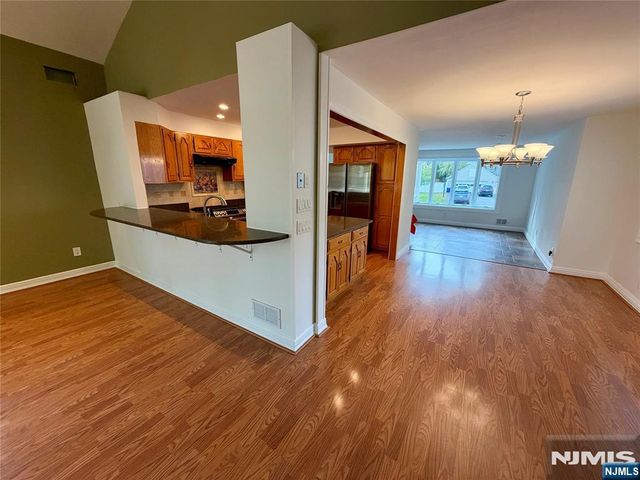 49 White Pond Road, Waldwick, NJ 07463