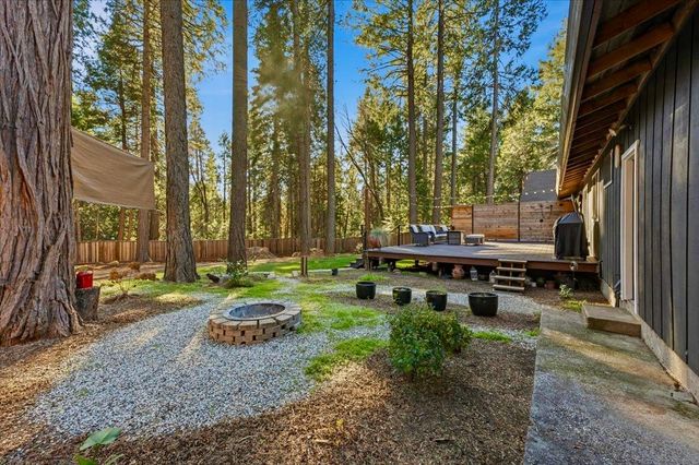 13291 Quaker Hill Cross, Nevada City, CA 95959