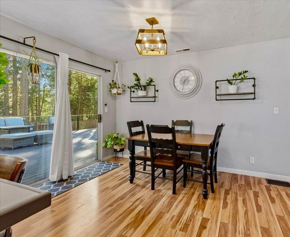 13291 Quaker Hill Cross, Nevada City, CA 95959