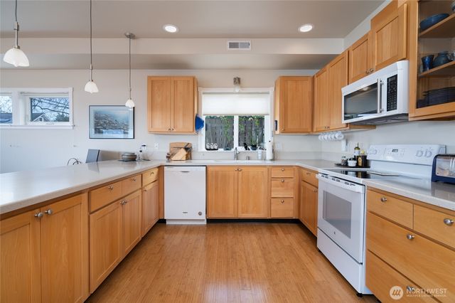 1418 6th Street, Anacortes, WA 98221