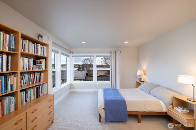 1418 6th Street, Anacortes, WA 98221