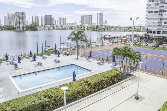 2780 NE 183rd Street 1001, Aventura, FL 33160
