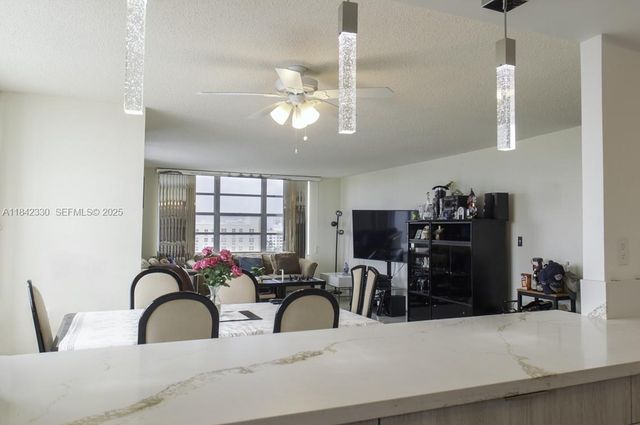 2780 NE 183rd Street 1001, Aventura, FL 33160