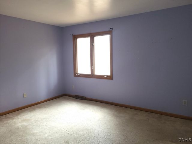 2 Shadowbrrok Drive, Clifton Park, NY 12065