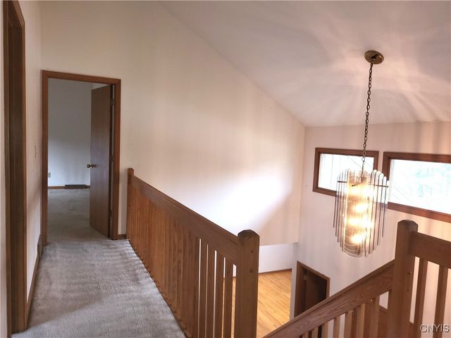 2 Shadowbrrok Drive, Clifton Park, NY 12065