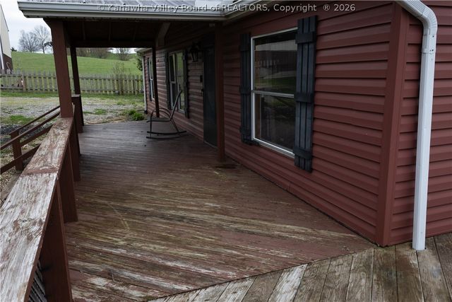 4750 steele ridge Road, Red House, WV 25168
