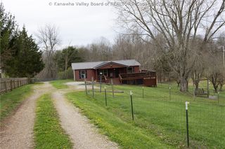 4750 steele ridge Road, Red House, WV 25168