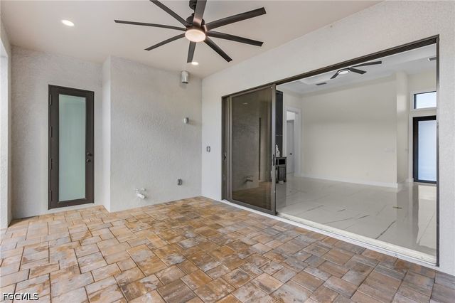 2724 NW 7th PL, Cape Coral, FL 33993