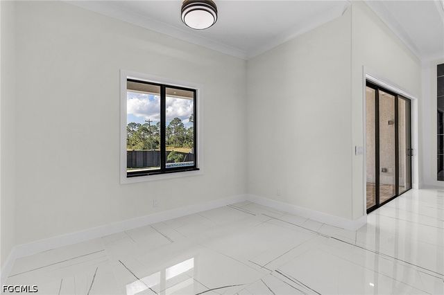2724 NW 7th PL, Cape Coral, FL 33993