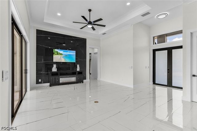 2724 NW 7th PL, Cape Coral, FL 33993