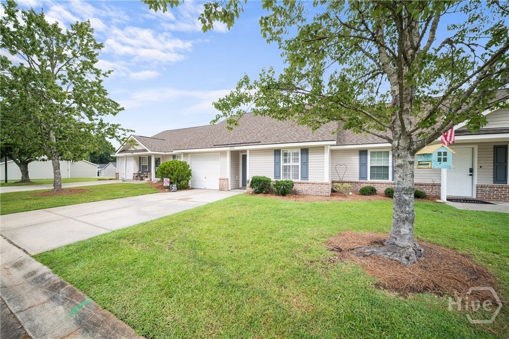 Image 2 of property listing at 2006 Dawson Lane, Rincon, GA 31326