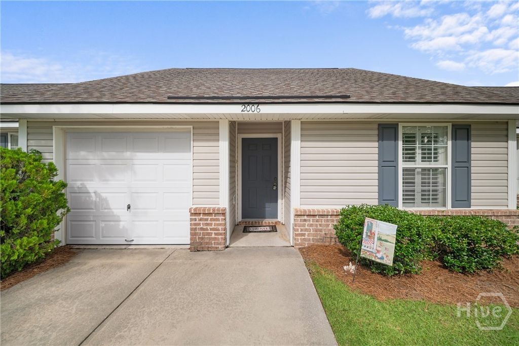 Image 3 of property listing at 2006 Dawson Lane, Rincon, GA 31326