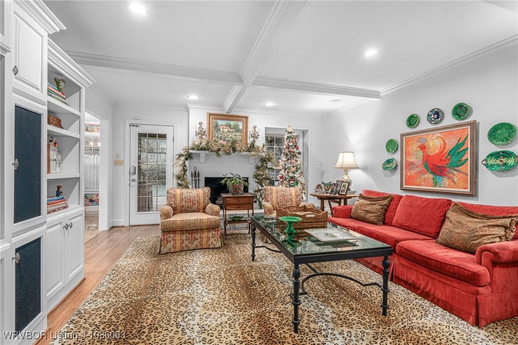2512 Fresno Place 2512 Fresno Place
