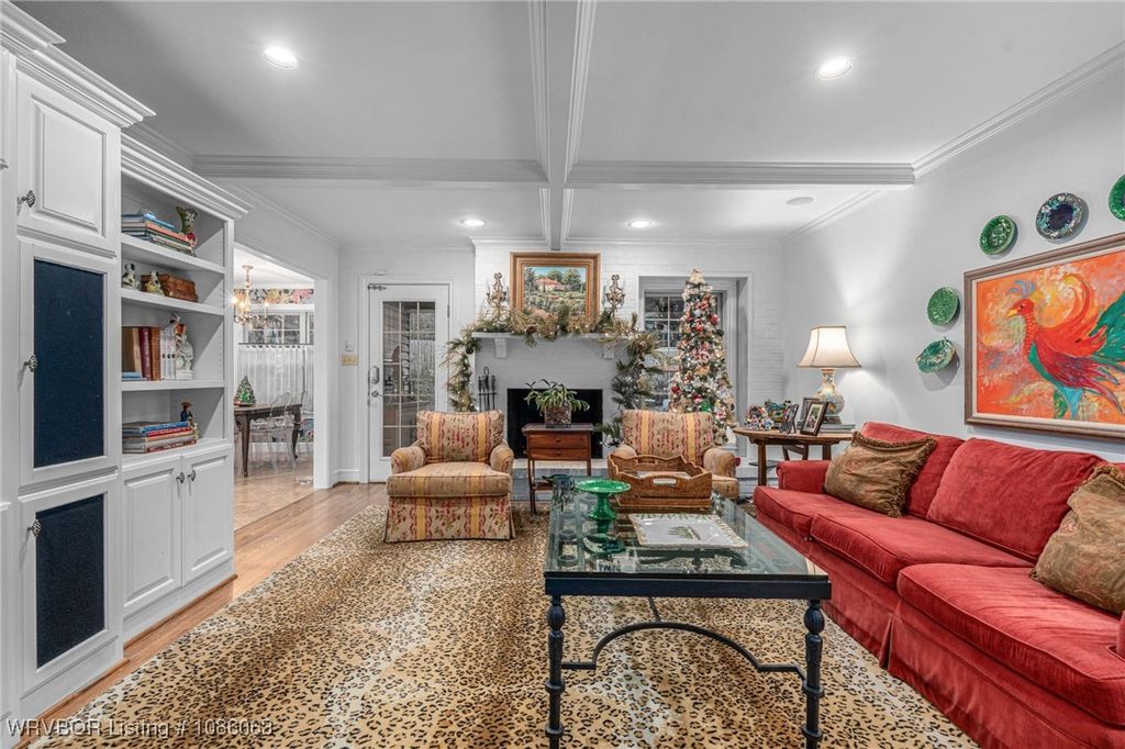 2512 Fresno Place 2512 Fresno Place