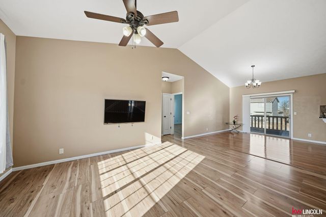 9238 garland Street, Lincoln, NE 68505