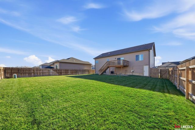 9238 garland Street, Lincoln, NE 68505