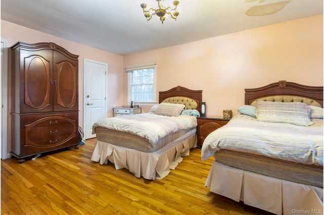 23 Moccasin Place, Monsey, NY 10952