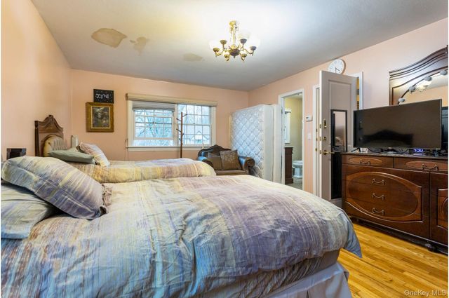 23 Moccasin Place, Monsey, NY 10952