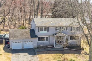 23 Moccasin Place, Monsey, NY 10952
