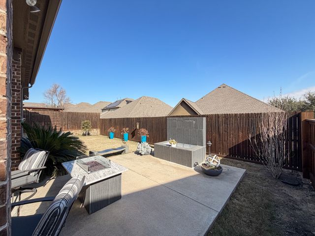 2708 Pointview Court, Lewisville, TX 75067