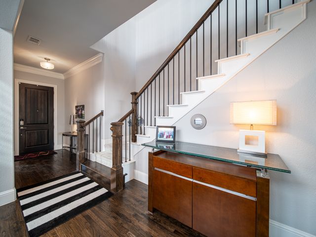 2708 Pointview Court, Lewisville, TX 75067