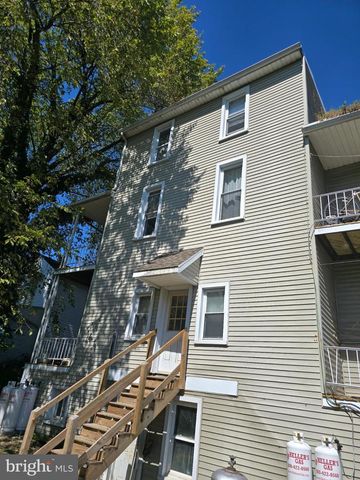 210 S SAINT PETER ST, Schuylkill Haven, PA 17972
