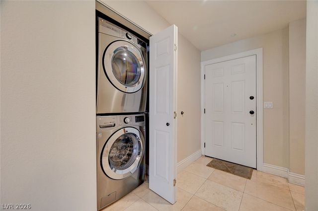 230 East Flamingo Road 106, Las Vegas, NV 89169