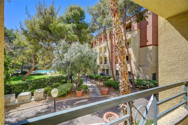 230 East Flamingo Road 106, Las Vegas, NV 89169