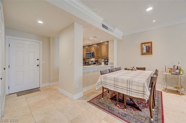 230 East Flamingo Road 106, Las Vegas, NV 89169